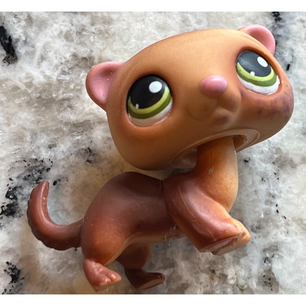 Littlest Pet Shop Ferret #209 Figure Brown 209 Cake Topper Cupcake LPS ReAd